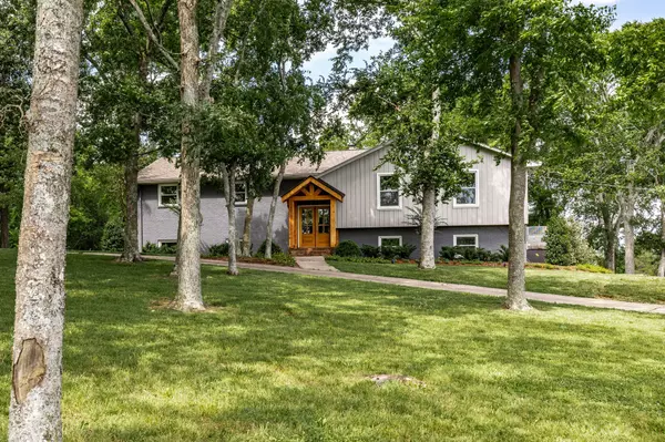 122 Caldwell Dr,  Hendersonville,  TN 37075