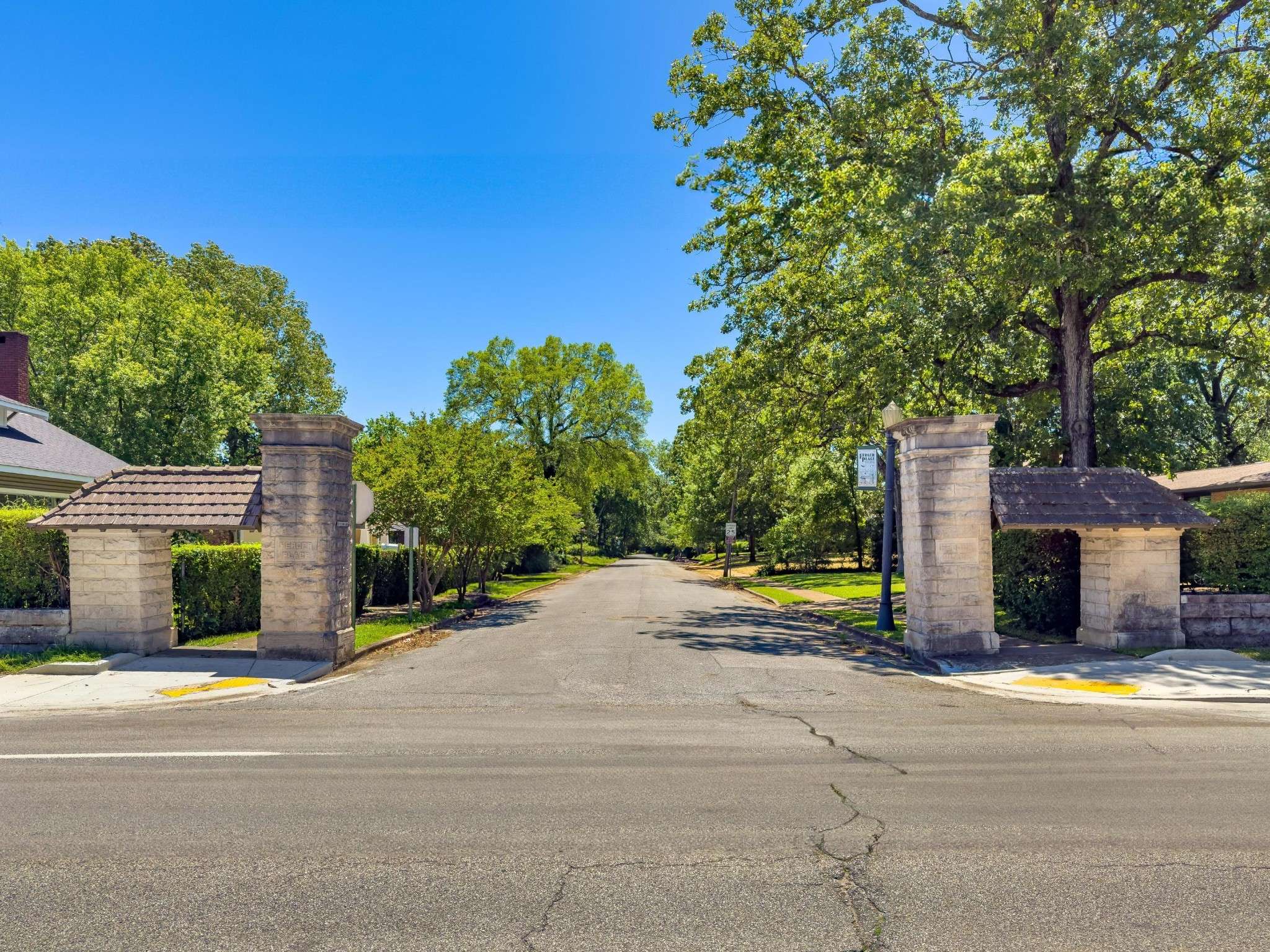 Chattanooga, TN 37404,215 Morningside Drive