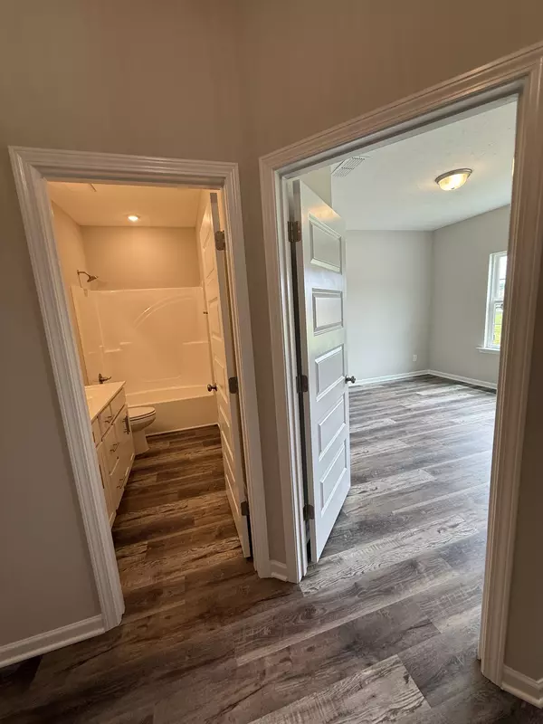 Manchester, TN 37355,215 Blanford Cir