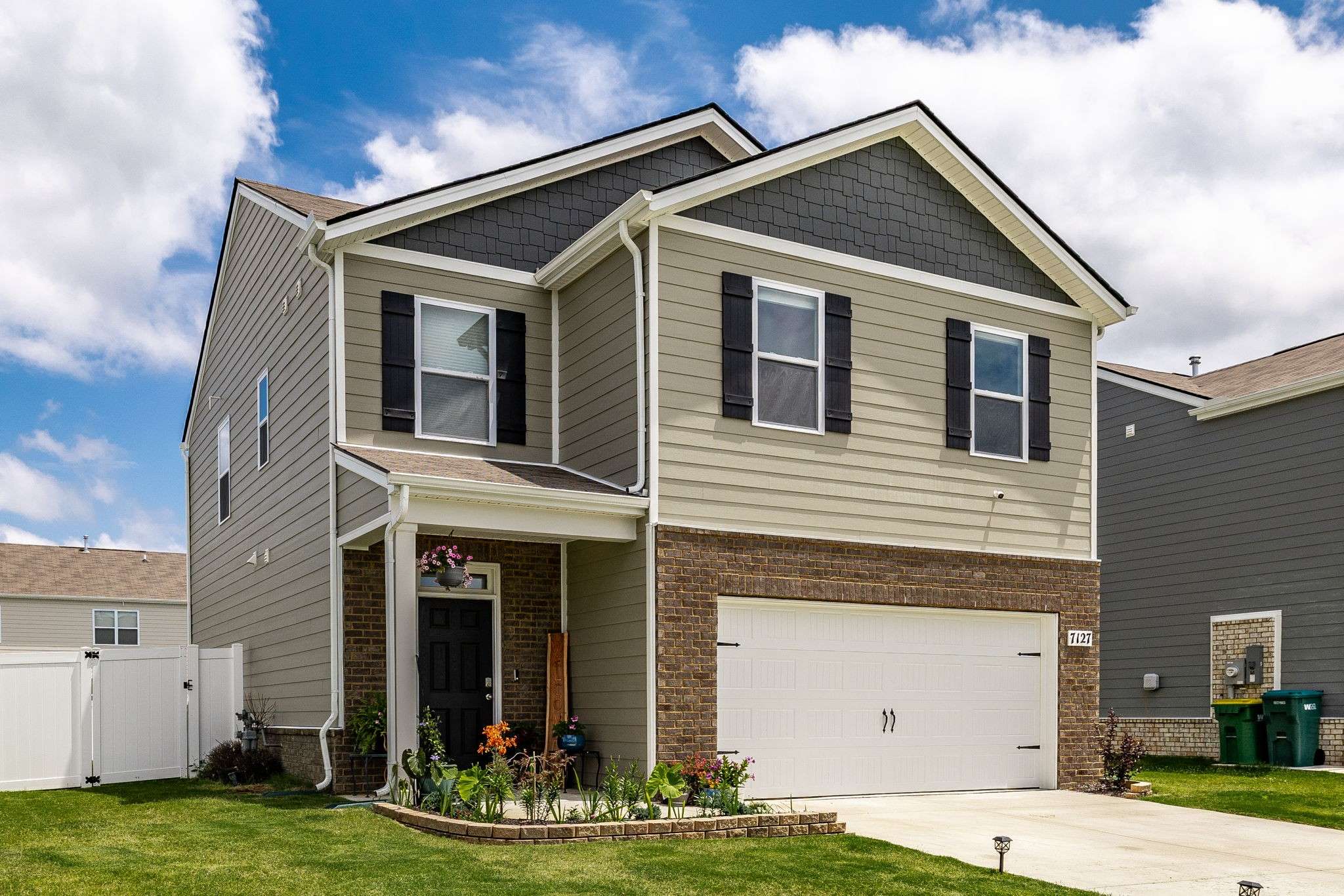 7127 Golden Way, White House, TN 37188