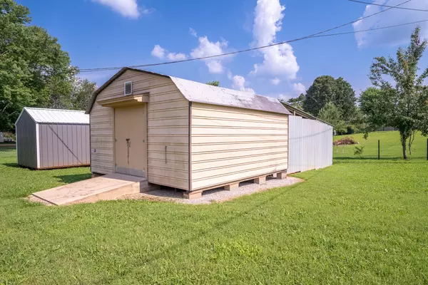 Saint Joseph, TN 38481,502 Budd St