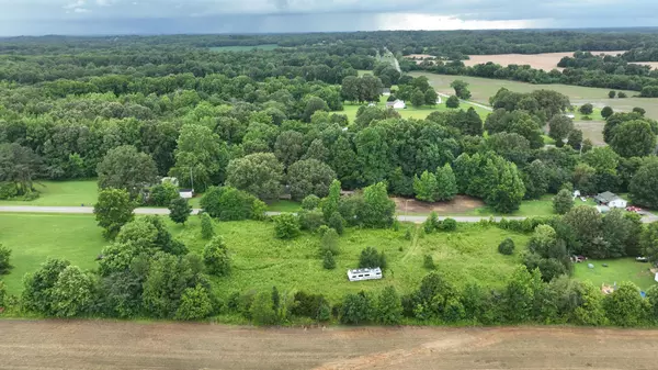 Trenton, TN 38382,11 Carnes RD