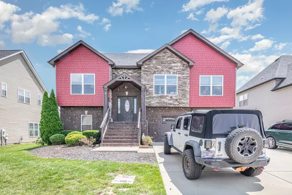 1038 Black Gum Ln, Clarksville, TN 37043