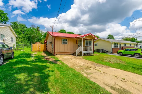 Chattanooga, TN 37419,3405 Elder Mountain Road