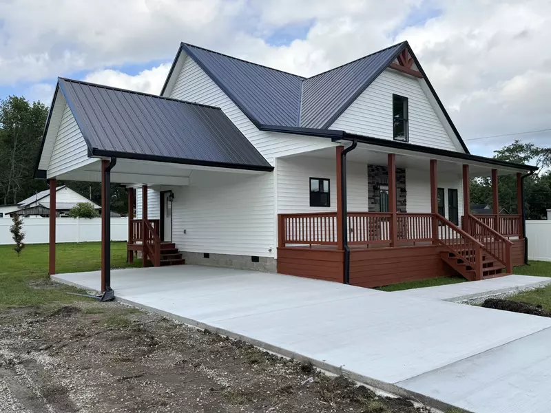 906 Davidson St, Tullahoma, TN 37388