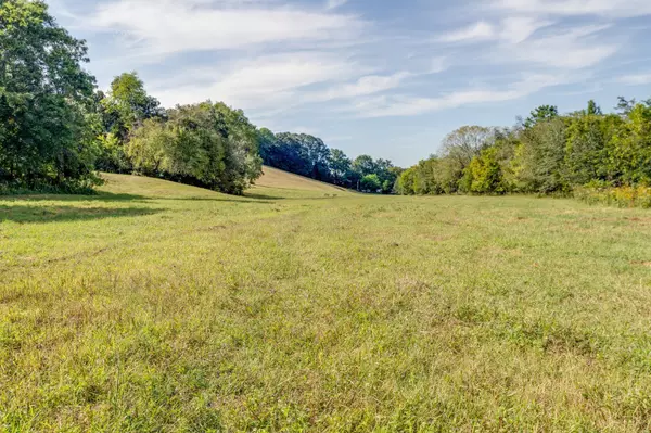 Erin, TN 37061,70 John Brooks Ln