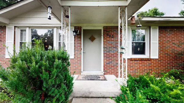 Columbia, TN 38401,320 Lee Dr