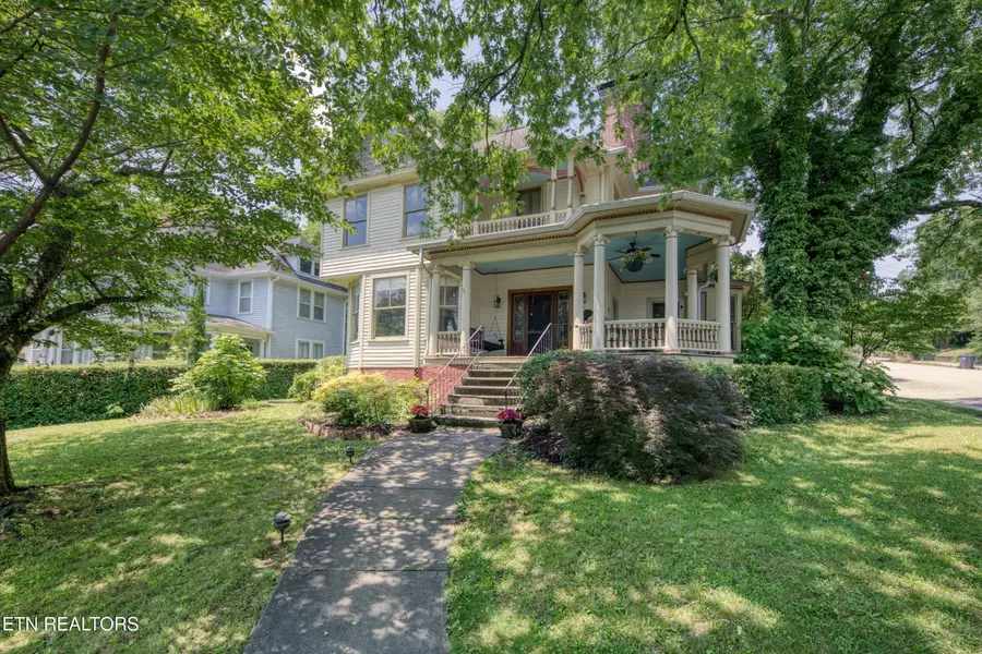 1329 Armstrong Avenue, Knoxville, TN 37917