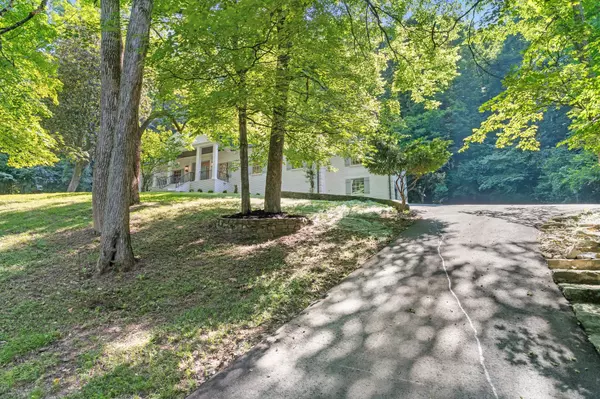 Nashville, TN 37215,1125 Chickering Park Dr