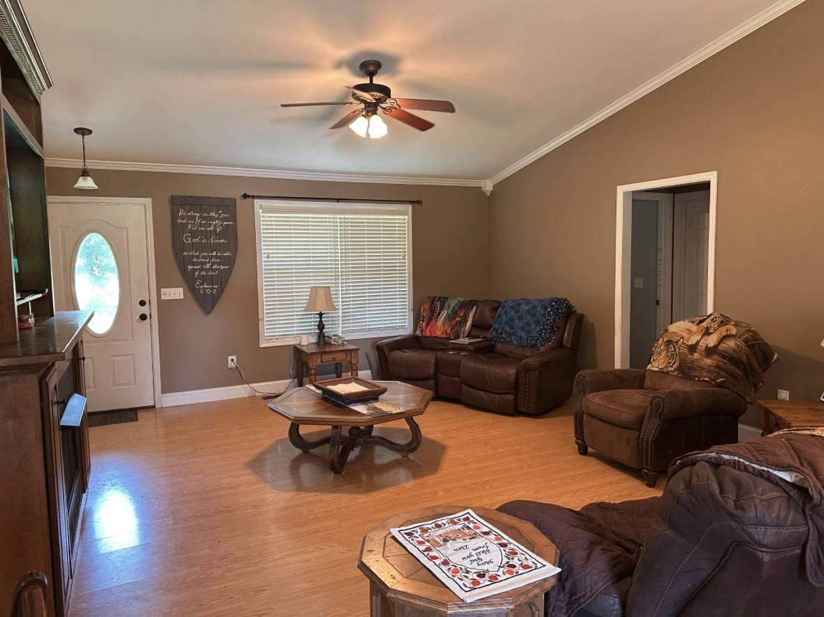 Kelso, TN 37348,234 Crystal Springs Rd
