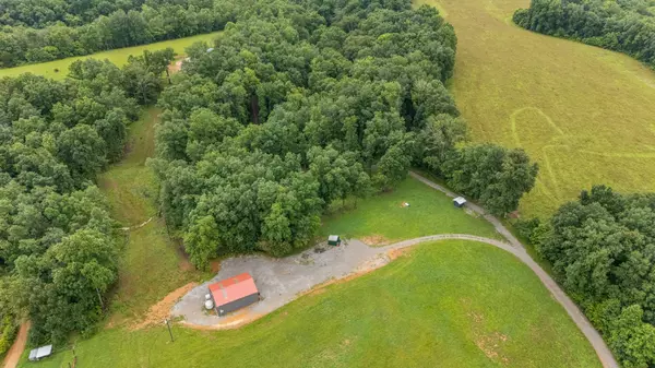 Santa Fe, TN 38482,5950 Fly Hollow Rd