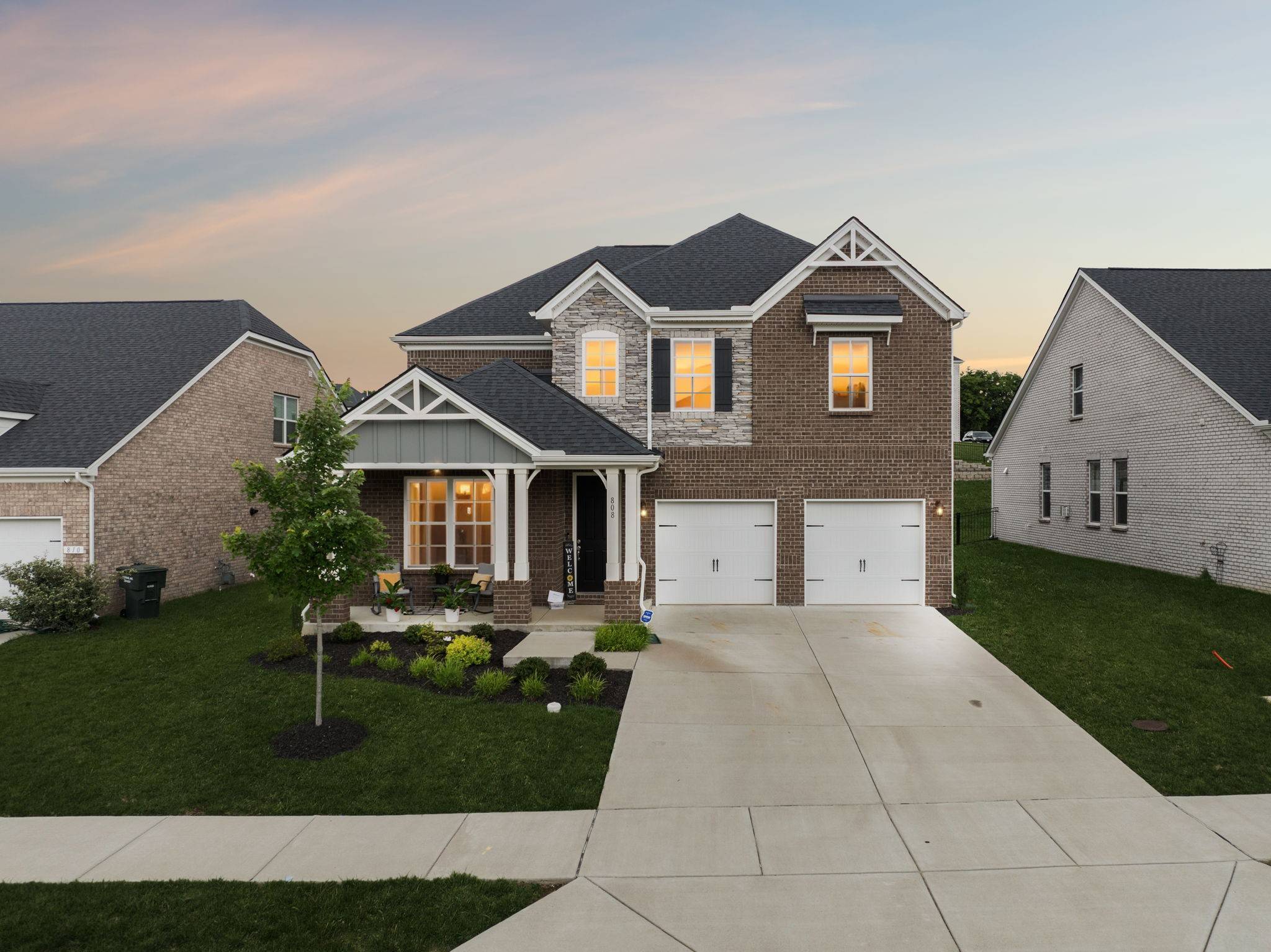 808 Cawthorn Ln, Mount Juliet, TN 37122