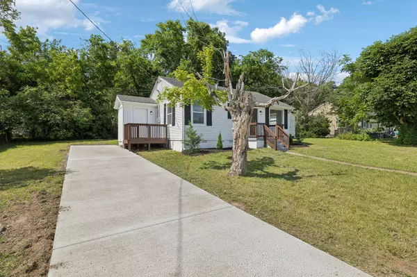 Ashland City, TN 37015,105 Batson St