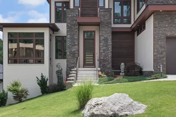 Nashville, TN 37211,5820 Woodland Hills Dr