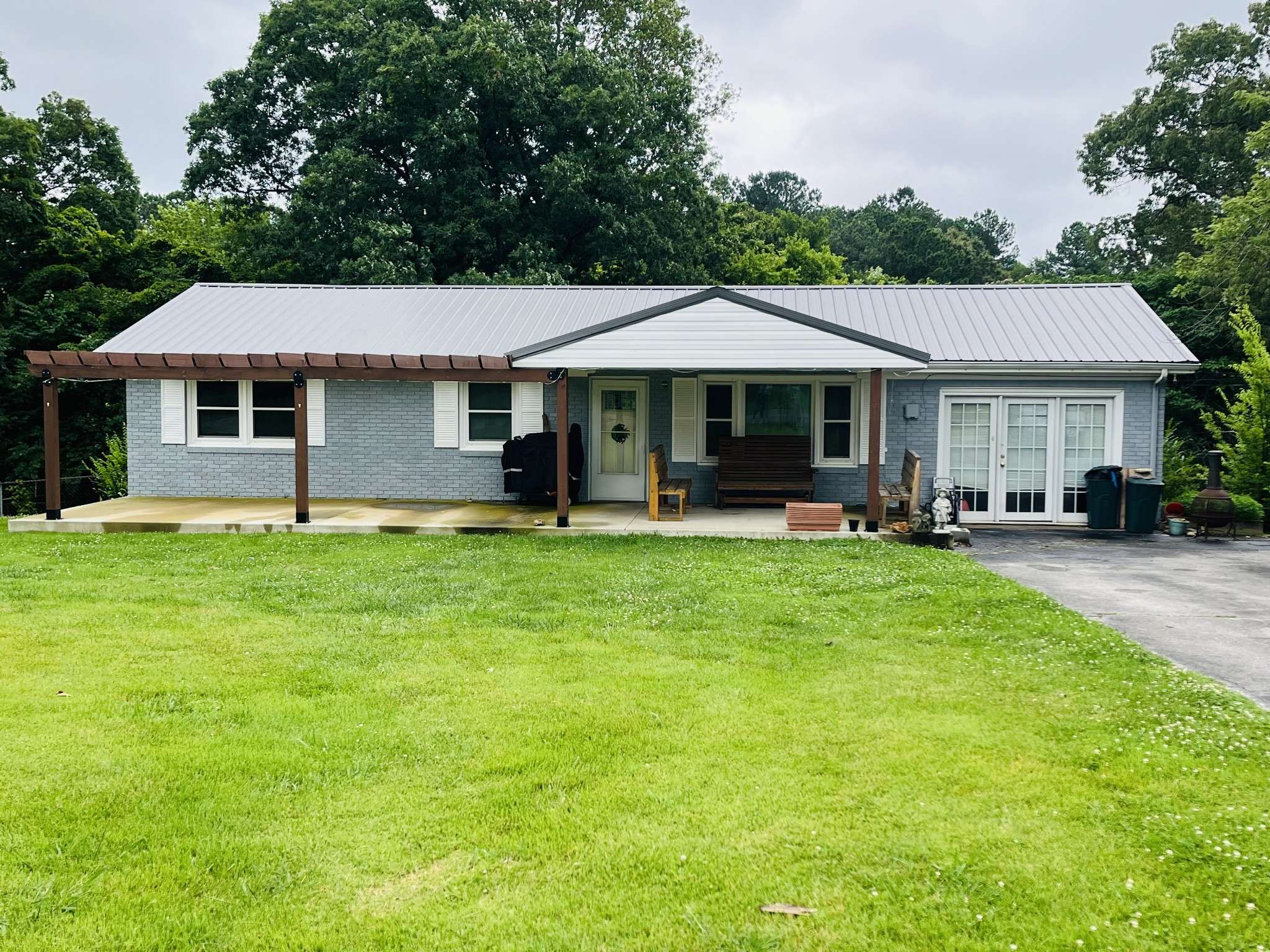 110 Peachtree St, Tennessee Ridge, TN 37178