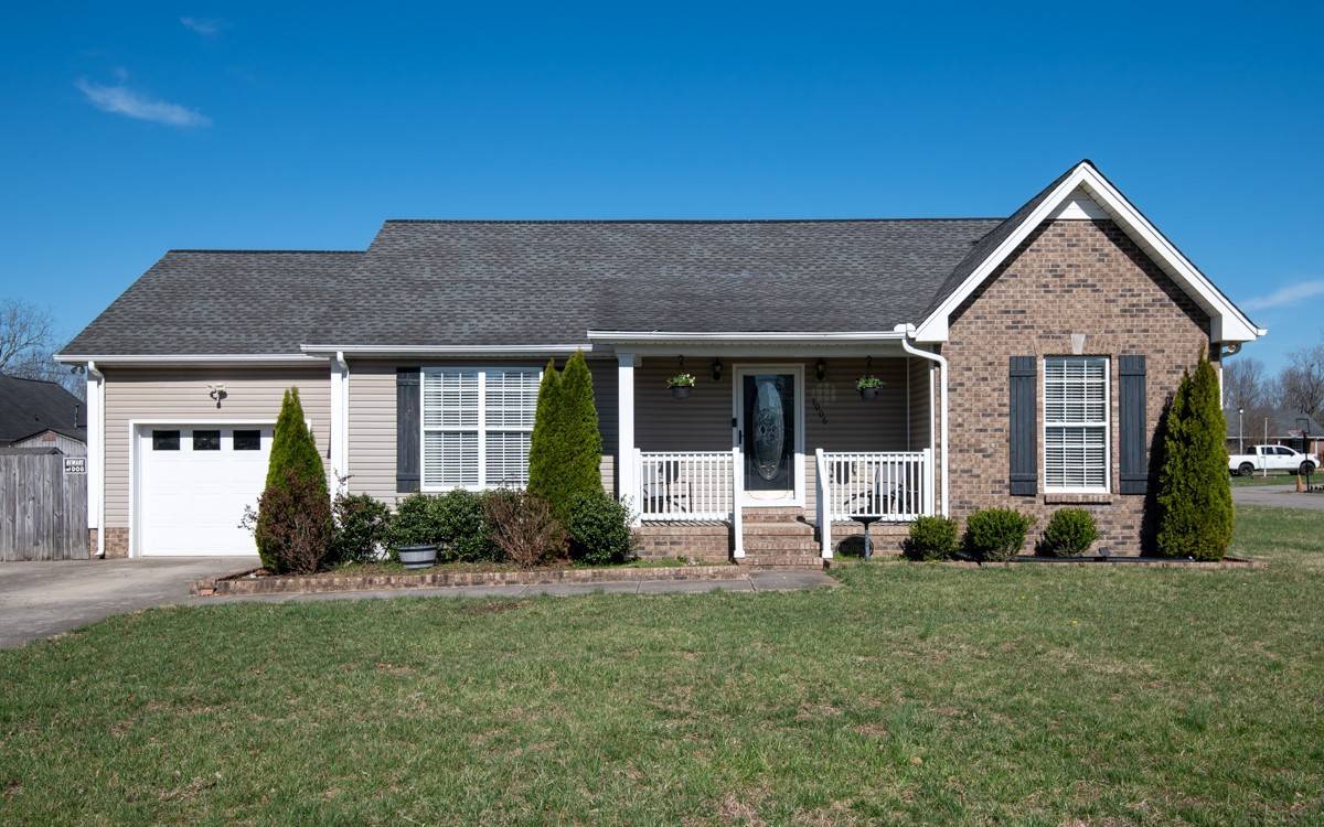 Greenbrier, TN 37073,1006 Glennie Lee Dr