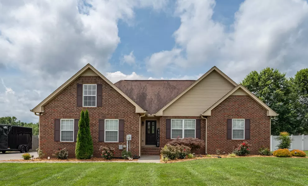 201 Blueberry St, White House, TN 37188