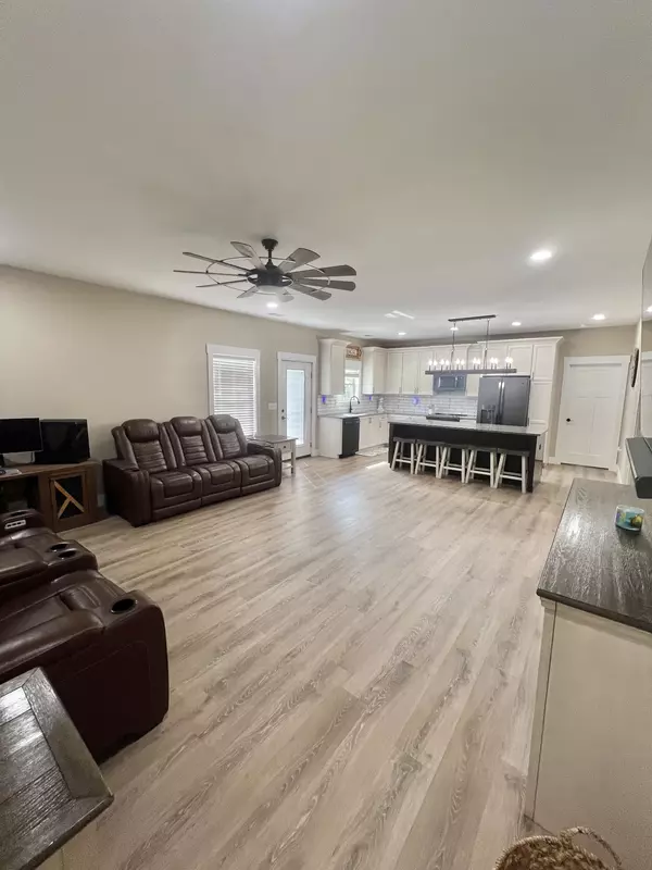 Estill Springs, TN 37330,108 Chase Bend Rd