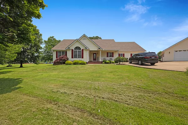 Paris, TN 38242,112 Stillwater Dr