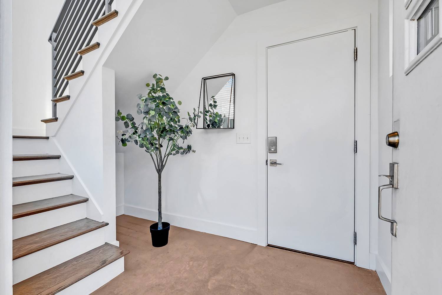 1056A 2nd Ave #S, Nashville, TN 37210