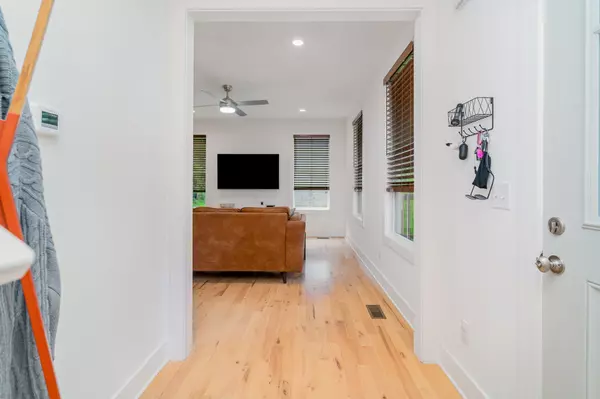 Charlotte, TN 37036,522 Lewis Ln