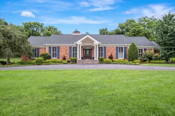 111 Hardingwoods Pl, Nashville, TN 37205