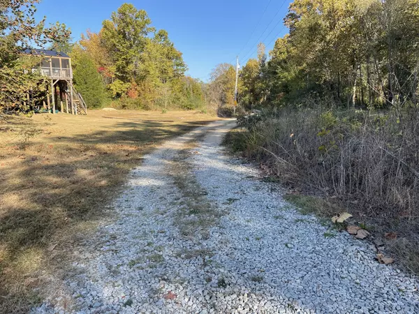 Linden, TN 37096,0 Dailey Loop