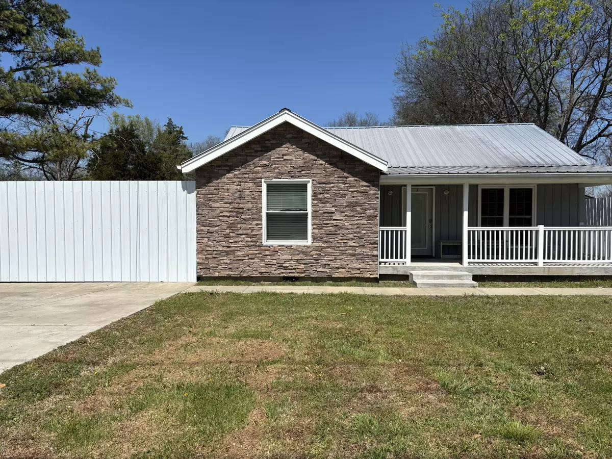 Lebanon, TN 37087,411 Hill St