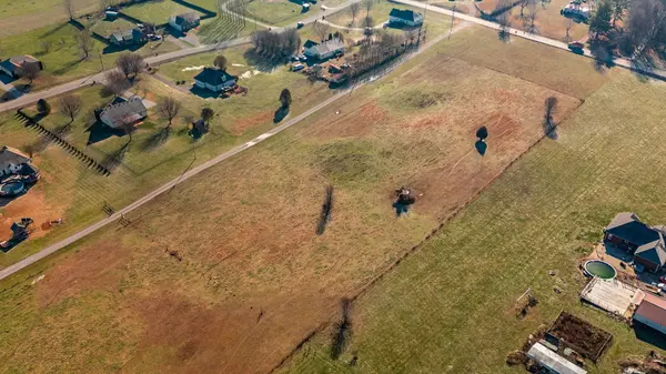 Cross Plains, TN 37049,0 Highway 25 #E