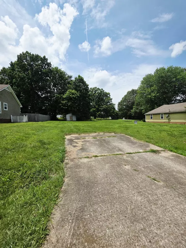 Jackson, TN 38305,368 Buttonwood Dr