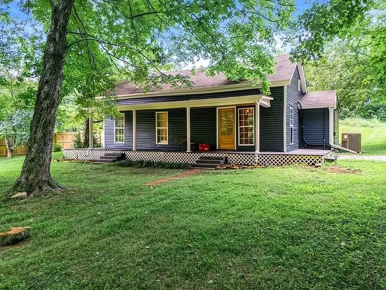 Westmoreland, TN 37186,732 Fairfield Rd