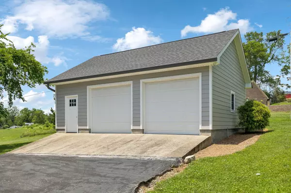 Gordonsville, TN 38563,371 Maple St