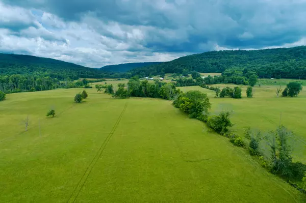 Sparta, TN 38583,6330 Lost Creek Rd