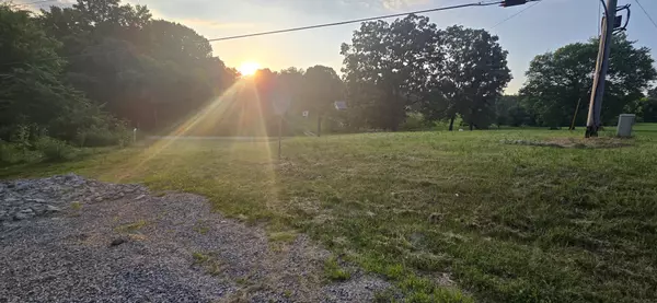 Greenbrier, TN 37073,5548 Abednego Rd