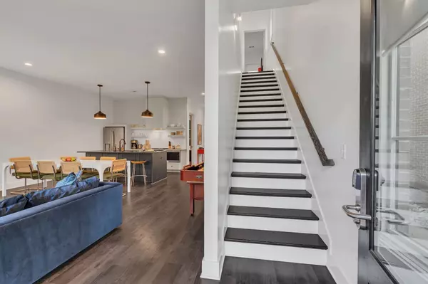 Nashville, TN 37208,1320 5th Ave #N #4
