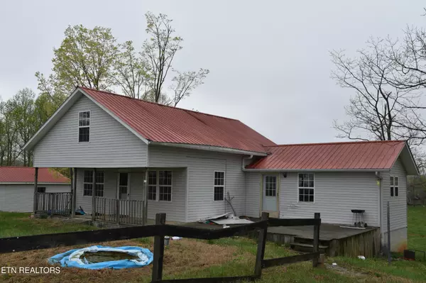 Byrdstown, TN 38549,5128 Cove Creek Rd Rd