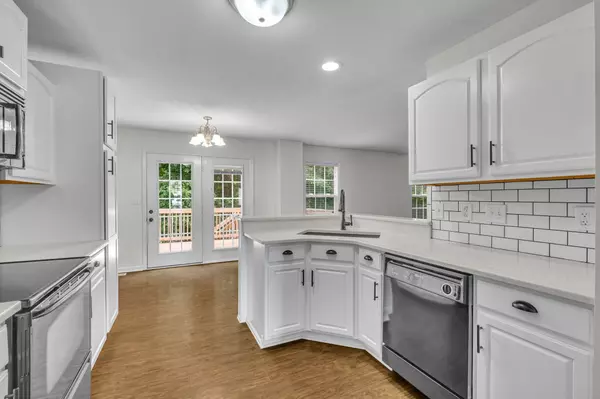 2701 Hidden Ridge Ct, Clarksville, TN 37043