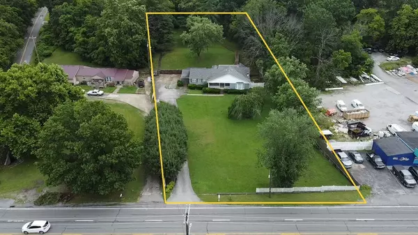 1332 S Dickerson Rd, Goodlettsville, TN 37072