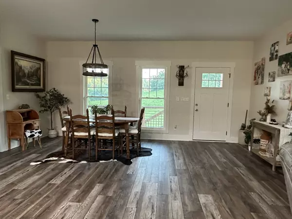 Wartrace, TN 37183,1669 Knob Creek Rd