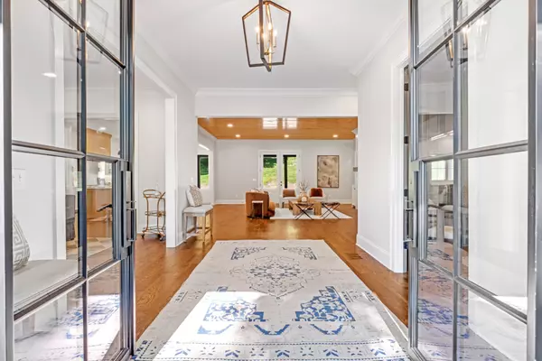 Nashville, TN 37215,2005 Otter Valley Ln