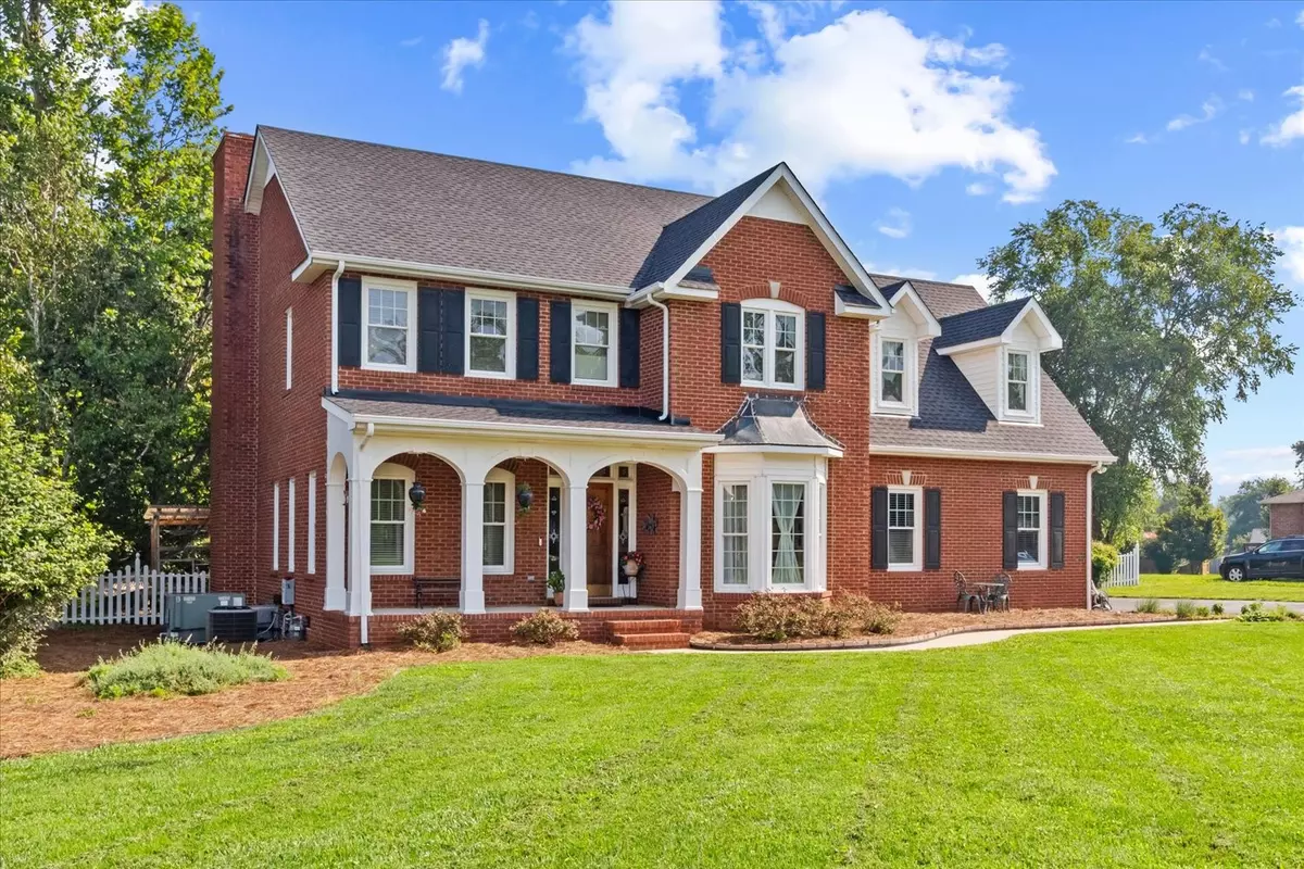 Tullahoma, TN 37388,804 Twelve Oaks Rd