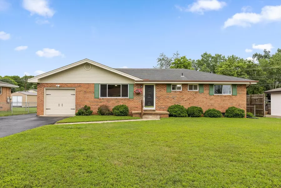 141 Greenfield Drive, Rossville, GA 30741