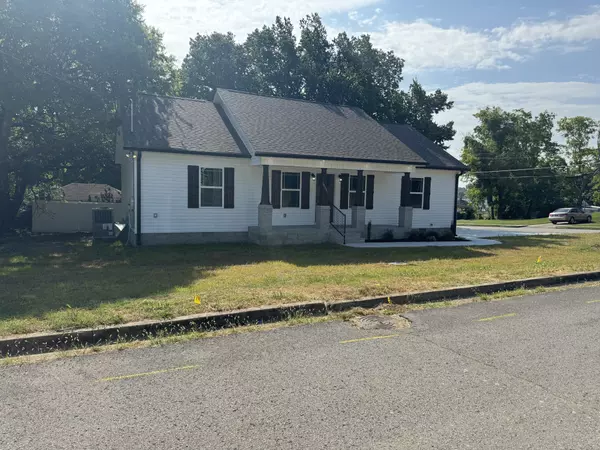 1000 Woodbury, Shelbyville, TN 37160