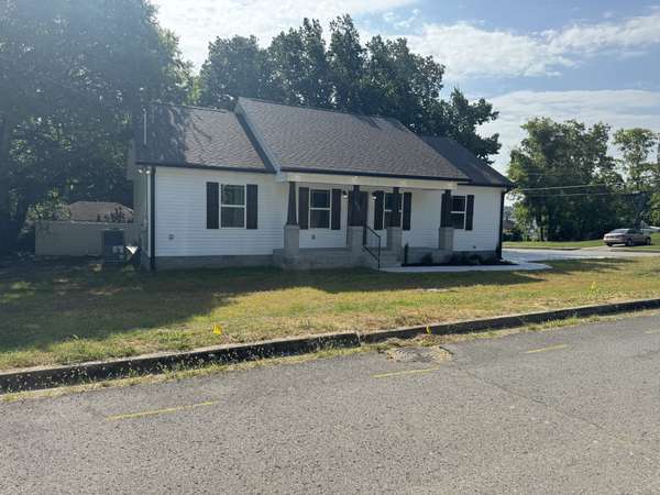 1000 Woodbury, Shelbyville, TN 37160