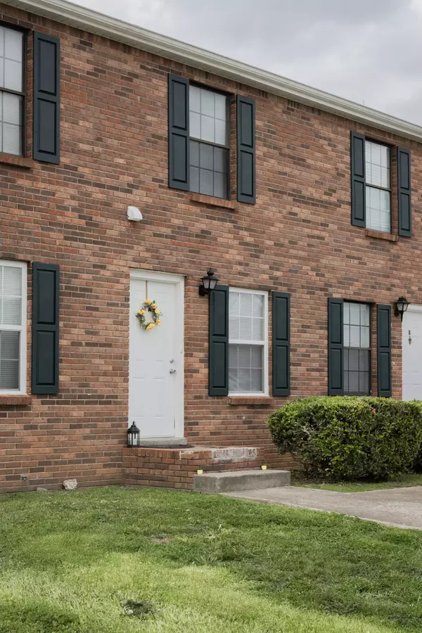 Clarksville, TN 37042,112 Bennett Dr #E