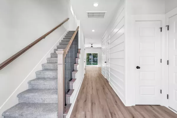 Clarksville, TN 37043,33 Charleston Cove Way