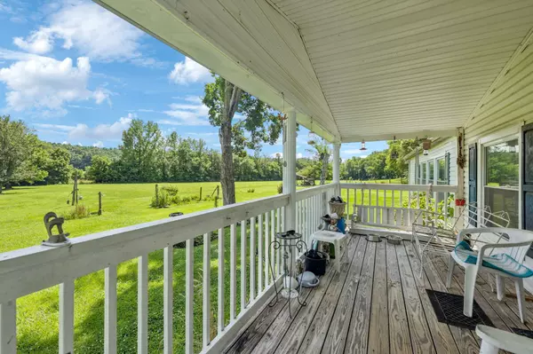 Centerville, TN 37033,5898 Highway 100 #W