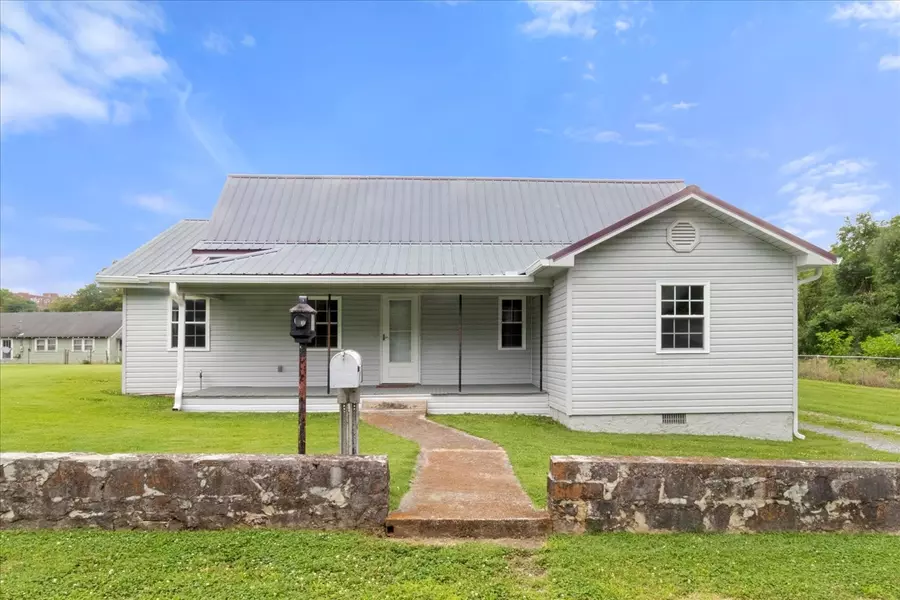 604 Kiwanis Ave, Fayetteville, TN 37334