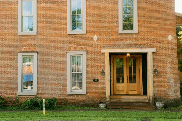 Russellville, KY 42276,156 S Summer St
