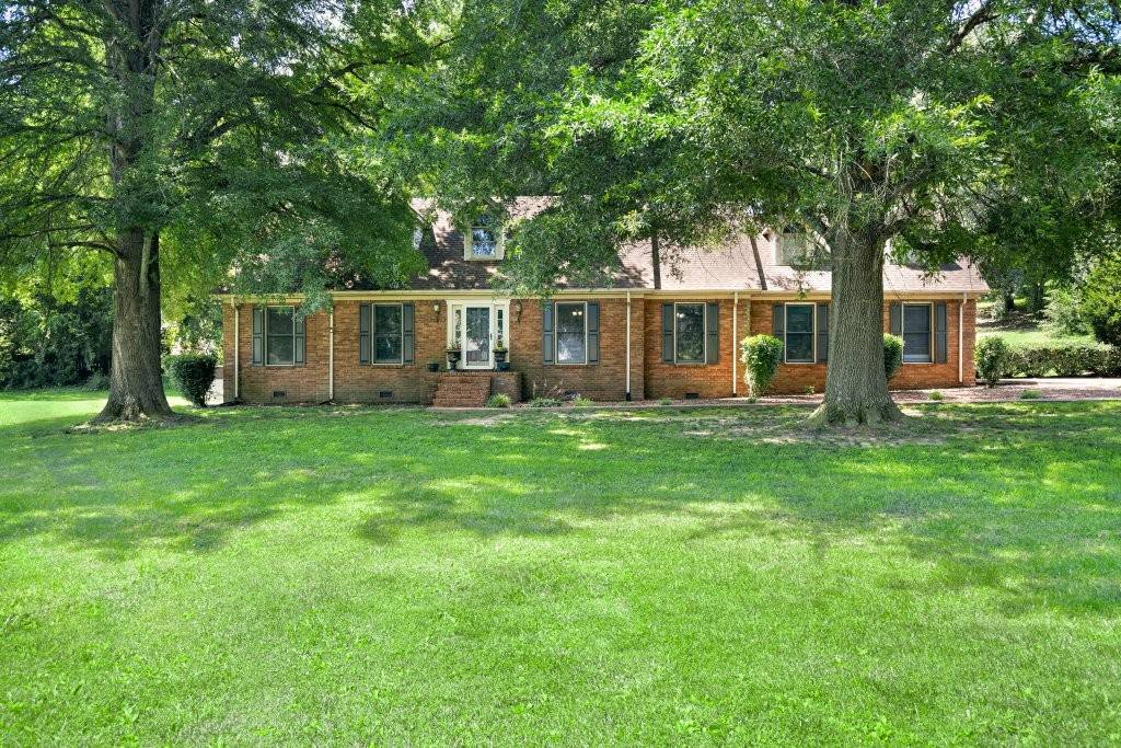 Mcminnville, TN 37110,175 Travis Trl